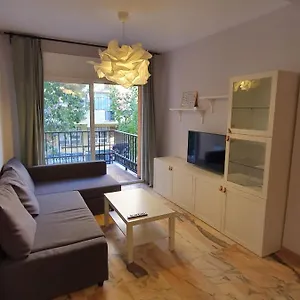 https://apartamento-5-minutos-centro-reformado.1costadelsol.com